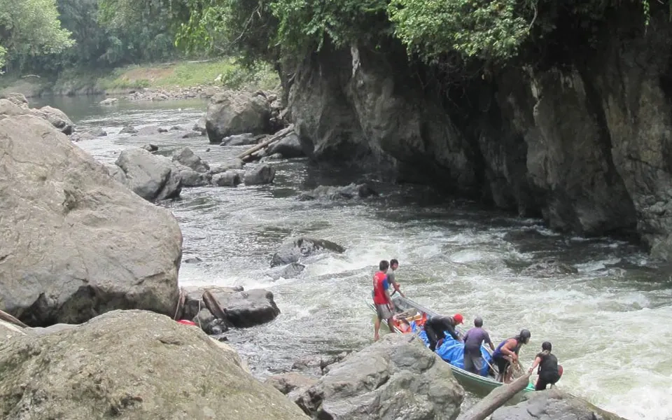 cross-borneo-adventures